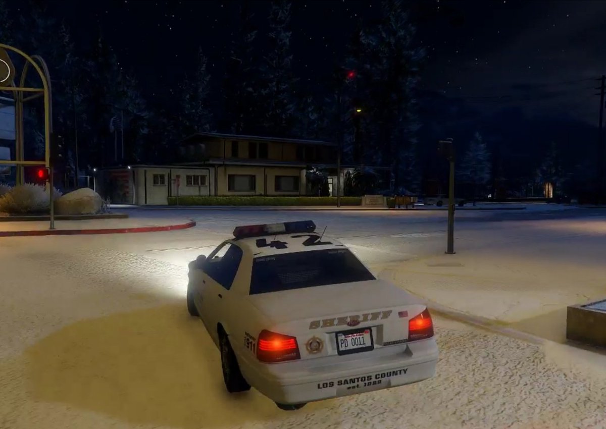 lspdlssdnamless's tweet photo. Nachtsicht mit Tom Hilton @69rollenspiel #SD #SD14Tomhilton #SD14 #Tomhilton #Tom #Hilton #Lossantos #RP #Twichtlive #Twicht #Namless #GTANamless #GTA #GTAV #Namlessrp https://t.co/2g71LlKghD