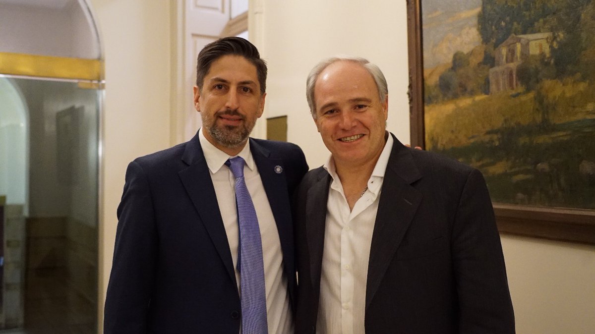 Participé junto al Ministro <a href="/trottanico/">Nicolás Trotta</a> de la primera reunión del Consejo Federal de Educación de esta gestión. Acordamos coordinar esfuerzos entre nación y provincias convencidos de que la educación es la forma de lograr la igualdad de oportunidades