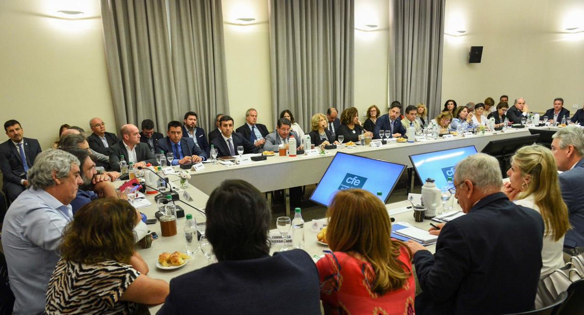 Es importante trabajar en conjunto con una mirada federal pensando en mejorar nuestra educación más allá de cualquier bandería