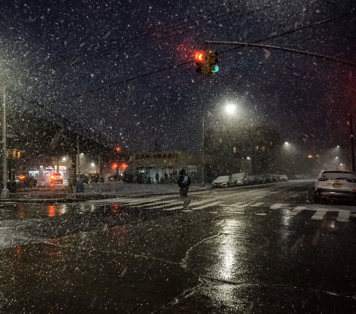 antsynth's tweet photo. Bensonhurst, Brooklyn #TheSquall #NYC #NY1Pic #SonyAlpha #streetphotographer #photography #NewYorkCity #Brooklyn https://t.co/ZEb5ouUrza