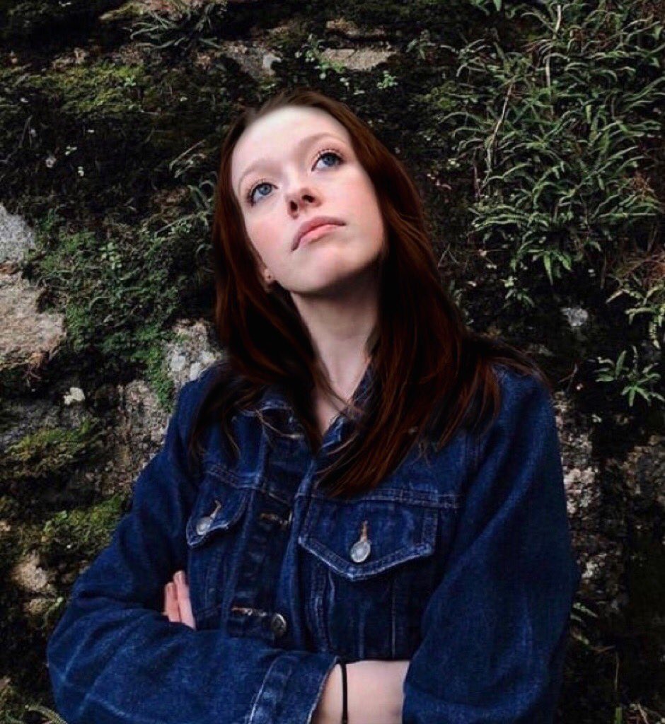 elmikebesties's tweet photo. this is ab with brown hair that’s it that’s the tweet @AmybethMcnulty #renewannewithane https://t.co/VSJGT0wox4