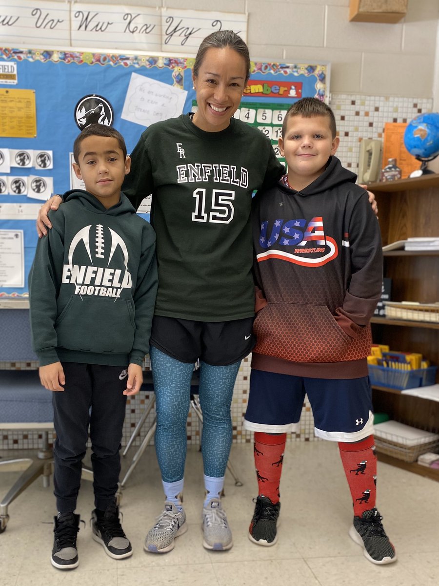 charzen1129's tweet photo. Today was “Dress Like Your Teacher/Dress Like Your Student” Day at Eli Whitney, and we had a lot of fun with it! These kids make me smile every day! ❤️
#WhitneyWolves 🐺 #SpiritWeek https://t.co/ftqpTwJuuA