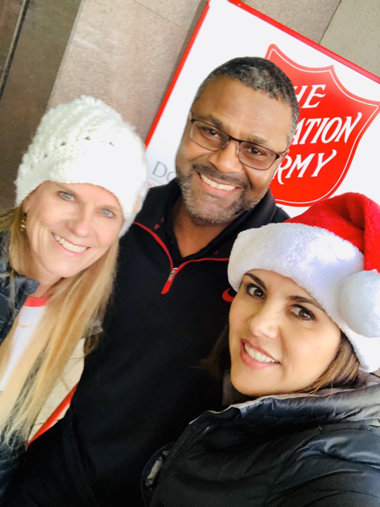 Helping bring Christmas 🎄 Cheer !  Come see us at Dillard’s and drop a little jingle in the bucket -  🎅🏼 #SalvationArmy @tylerisd <a href="/hiking123/">Tosha Bjork</a> <a href="/rojones1/">Ronald K. Jones</a>