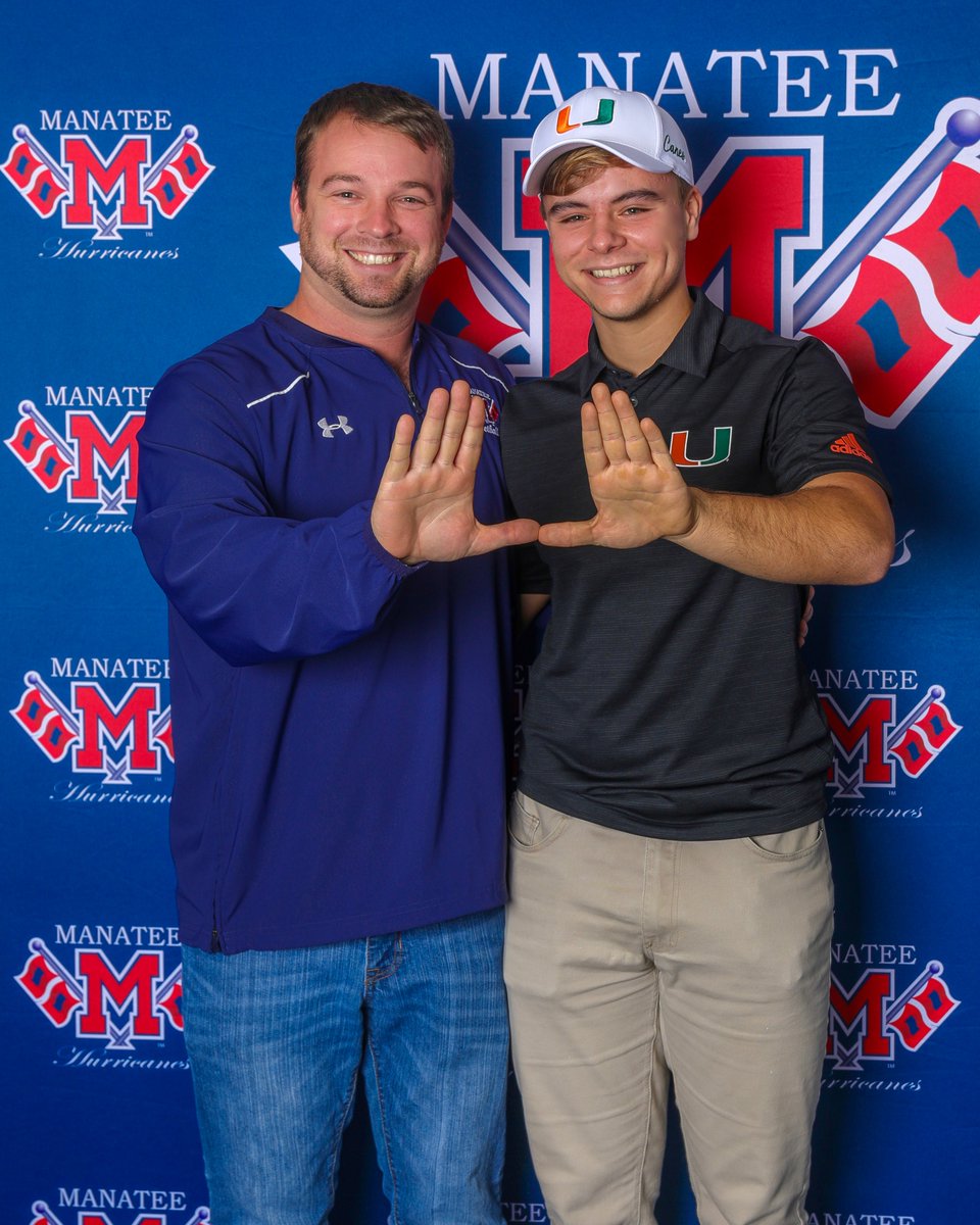 AxelLepvreau's tweet photo. Manatee High School signing day ceremony PART 2 #Canes4life @ManateeFB @CanesFootball #Canes20 #Category20 #NSD20 #manateefootball #kicker2020 
@Yusuf_Shakir https://t.co/Xpj9NFyLKA