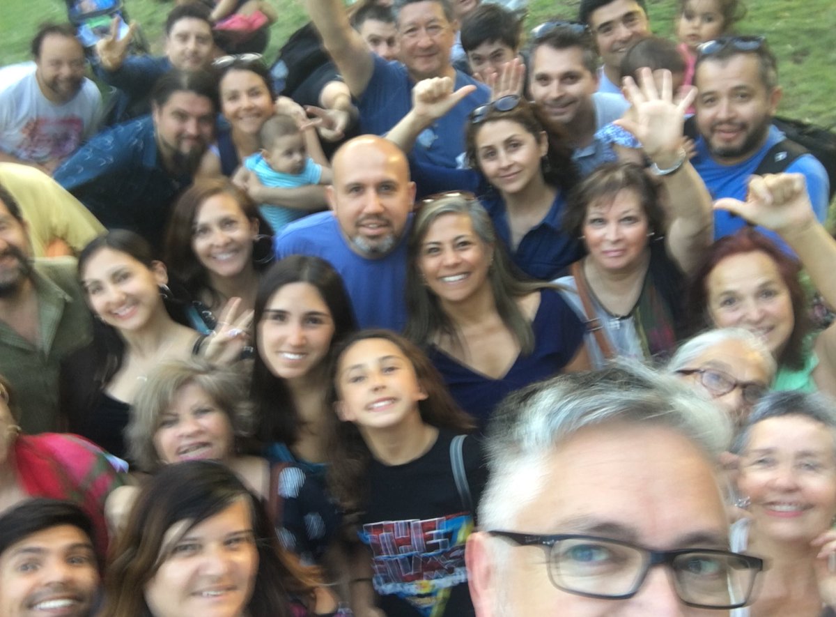 baradit's tweet photo. Preciosa tarde de conversación en la
PLAZA LILLO de Ñuñoa. Vecinas y vecinos conversando sobre NUEVA CONSTITUCIÓN y nuestra historia constituyente.

Gracias a todos :))
❤️ https://t.co/YtyqQA1D5p