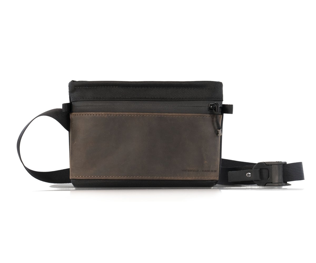 SFBags's tweet photo. In-stock. SHIPS TODAY!
The MARQUIS CROSSBODY: https://t.co/IXLE27fCxY
#lastminute #gifts #crossbody #leather #style #extrapocket #organize #fashion #tech #wallet https://t.co/k3fT29RSo7