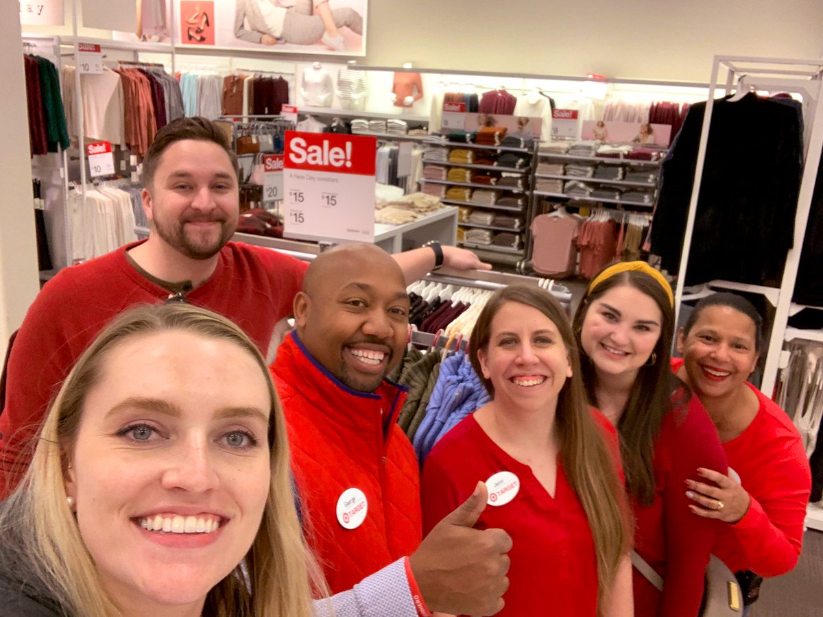 geax1906's tweet photo. Had a great day at Arlington #Target with the team! #holidayready #finalcountdown #D306joy #D306Activate #wwabd #wwaD306bd https://t.co/IIj53Xubfs