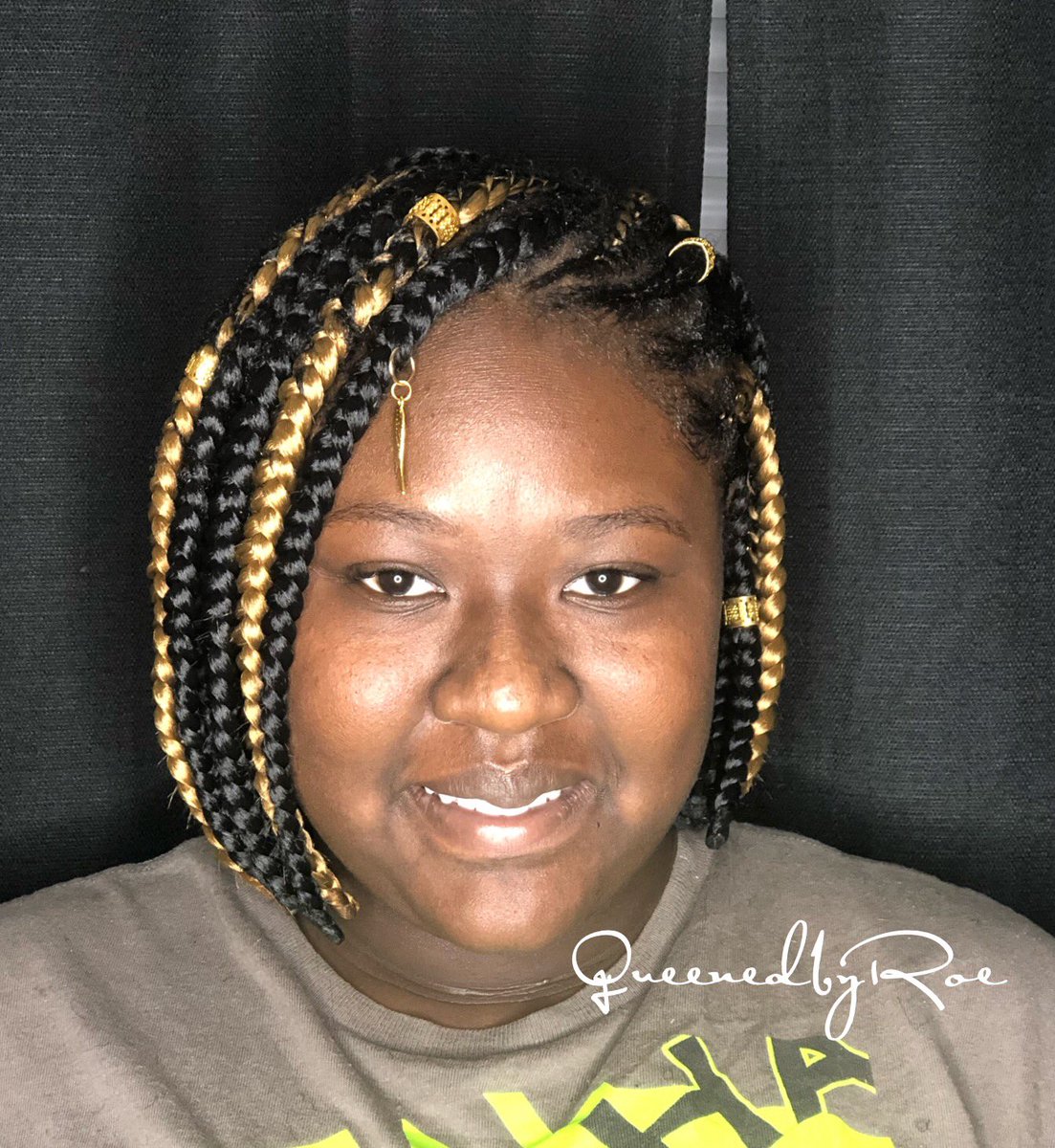 Queen_Roe98's tweet image. ✨Layered Bob 🍯 Mixed with that 🖤 #layerbraids #layeredbraids #queened #queenedbyroe #gulfcoastbraider #gulfcoasthairstylist #jacksonmshairstylist #jacksonmsbraider
