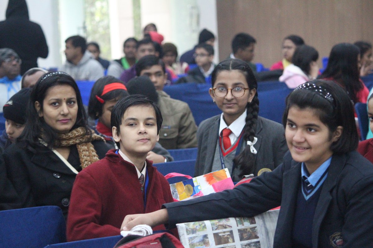 pcraindia's tweet photo. Registration for Saksham National Painting Finals 2019 has begun at the Constitution Club of India. We are ready to welcome the students and parents. 
#ConserveFuture #PCRA #MainHoonSaksham #ThursdayThoughts 
@dpradhanbjp @PetroleumMin @RKAhuja11 @TaraCha47570748 @HRDMinistry https://t.co/p4eSTMDg1y