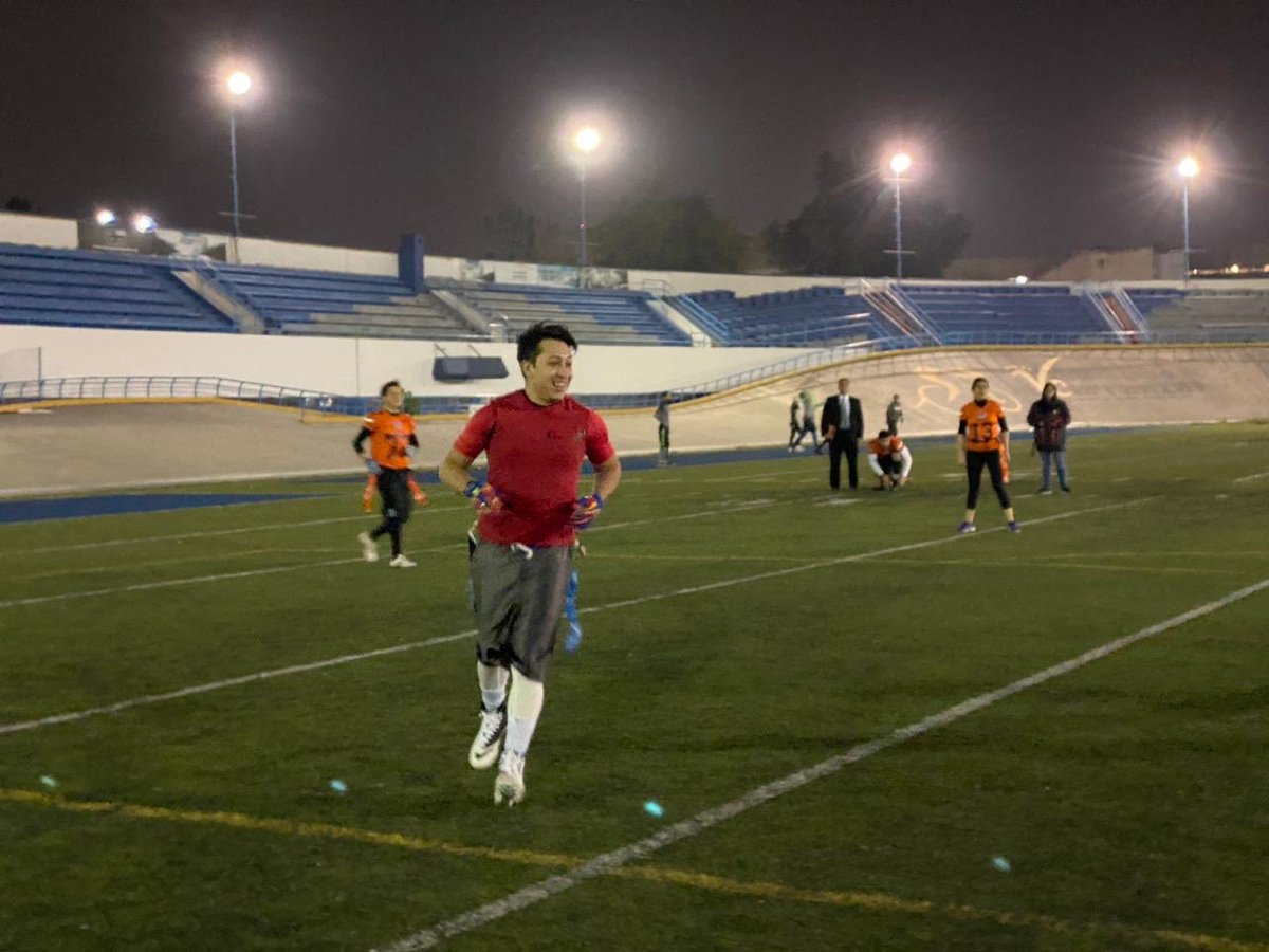 elmiguelon22's tweet photo. Volver al tocho y se te reinicia la vida. 🏈🙌🏼 #TochoLaVida https://t.co/4PpjR06WFl