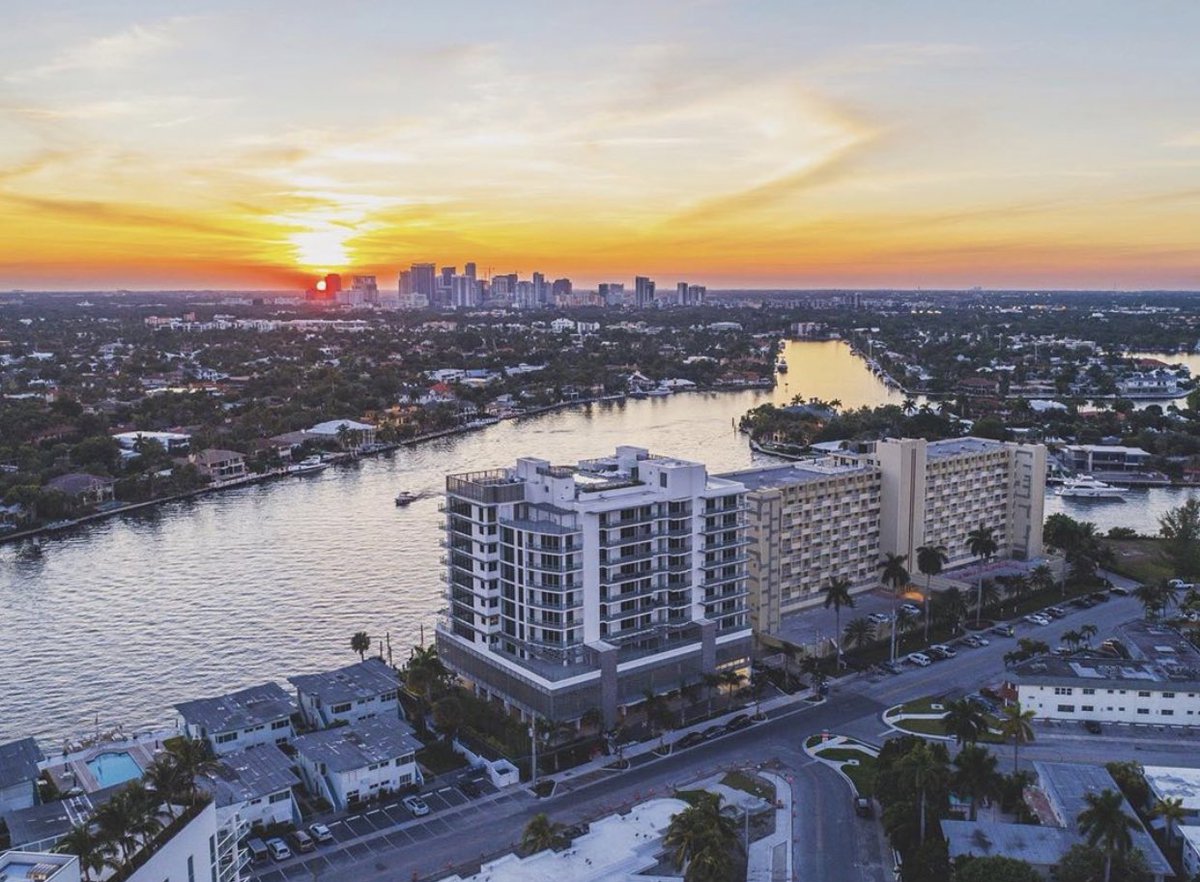 ONESIR's tweet photo. End your day with this breathtaking sunset view at @AdagioFTLBeach. Schedule a private tour and find out why its one of the most sought after buildings on the Intracoastal. Contact us for more information. #DevelopmentDivision #InspirationLivesHere https://t.co/QWJDN0wL8R