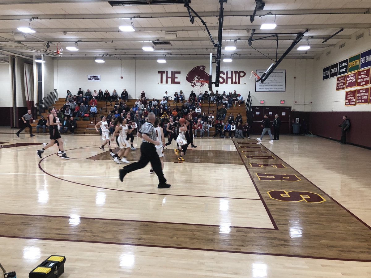 PrincipalWlhs's tweet photo. #WLHSLadyRaiders#HomeOpener https://t.co/KyIY7KY3Dz