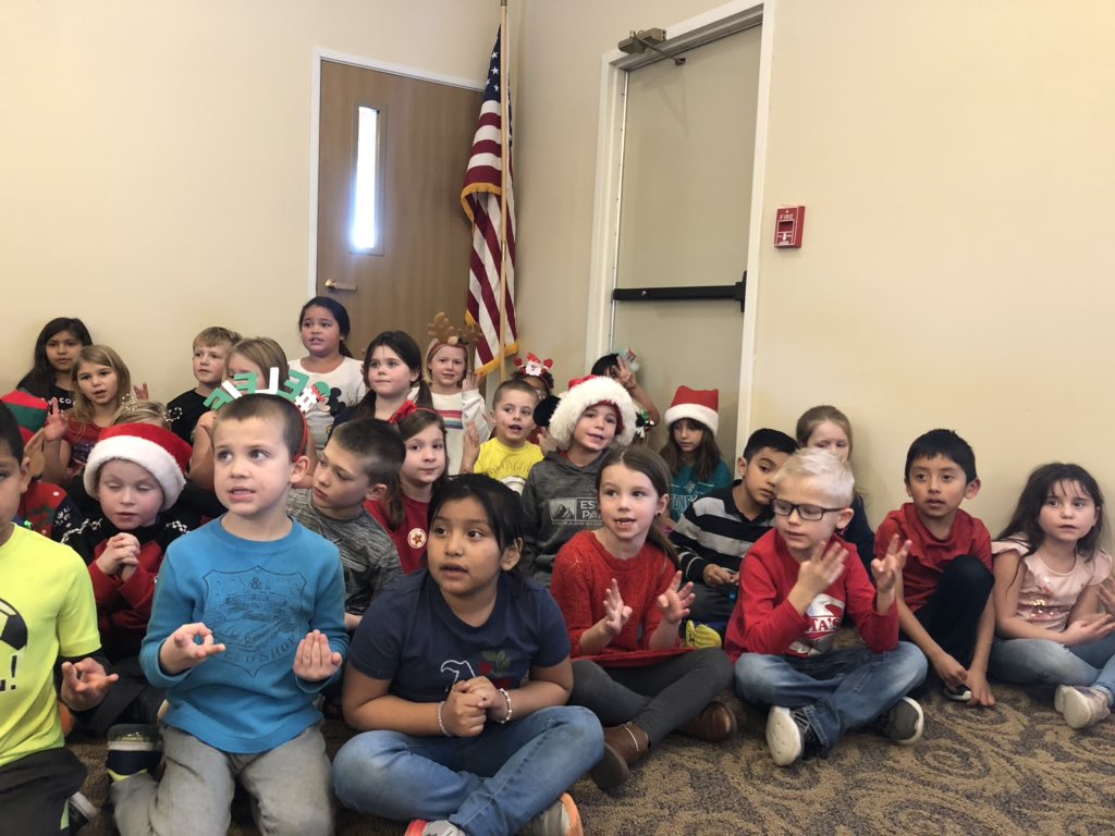 courtney_maas's tweet photo. The @WayneSchools 1stgrade went caroling at Brookdale yesterday. They had a great time singing to a very full room of guests! #spreadingchristmascheer #hugeclass @WayneSchools https://t.co/ShTdEybbZQ