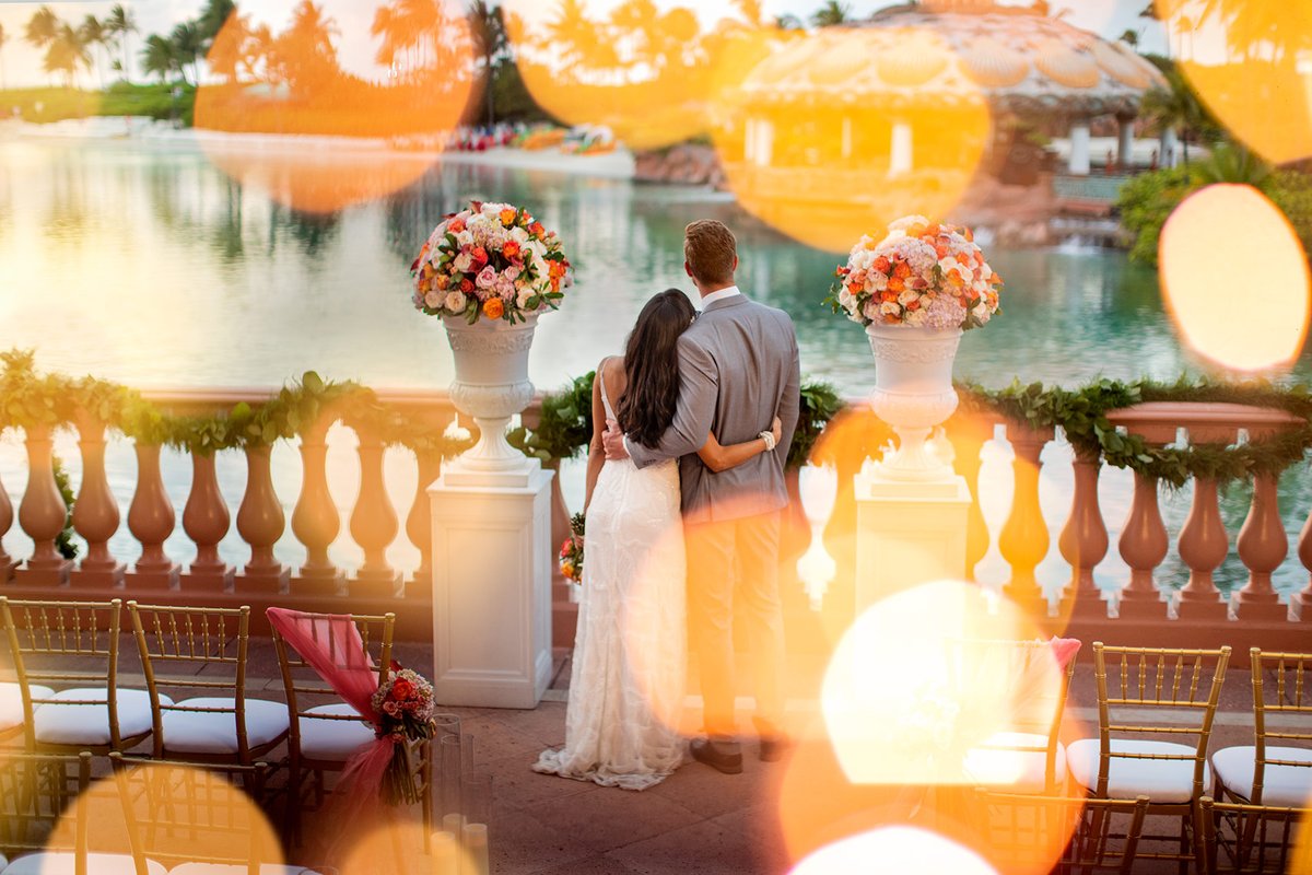 LoveAtlantis's tweet photo. Light up your life
.
.
.
#BeachWedding #DestinationWedding #LoveAtlantis #AtlantisBahamas #BahamasAtHeart #BahamasWedding  #Wedding #Honeymoon #Venue https://t.co/FpxFx8RUt2