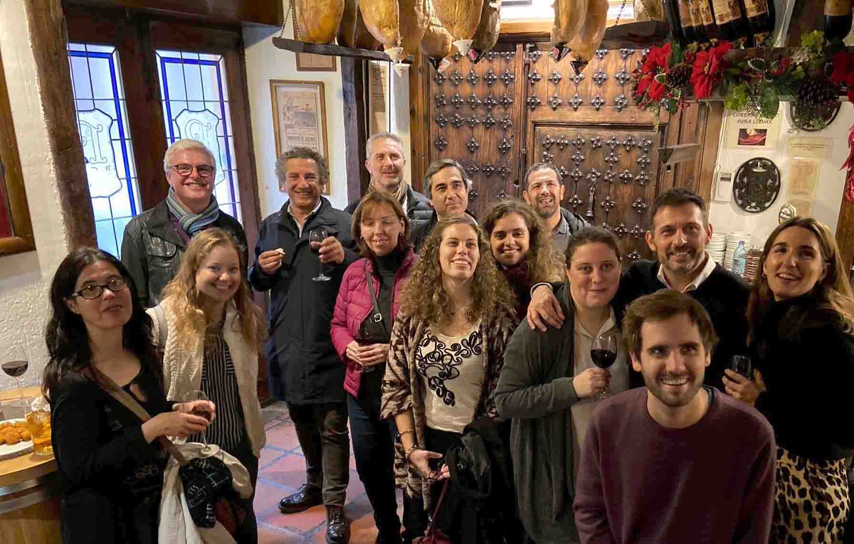 rutadetapas's tweet photo. Otro año más el equipo de Mercedes se viene con nosotros de tapas por la Latina.
https://t.co/eR7kQX2E5J https://t.co/MTxHKVPU0m