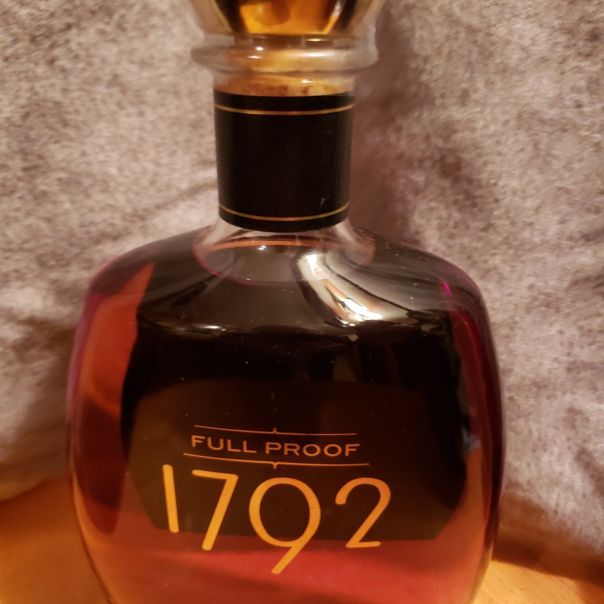 Hey everyone,  found another bottle. If you are in Michigan or know someone in Michigan that might be interested,  DM me.

#bourbon #1792bourbon #1792fullproof #bourboncollection #bourboncollector #michiganbourbon #michiganbourbonlover #michiganbourbonclub