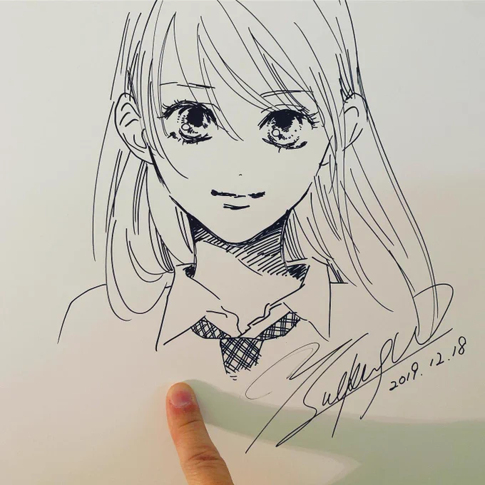 尊敬する『ちはやふる』の末次由紀先生が僕のアトリエにお越し下さいました。アトリエに来て頂いた方にはサインを扉に描いて頂くシステムになっています^ ^
また一つ宝物が増えました! 