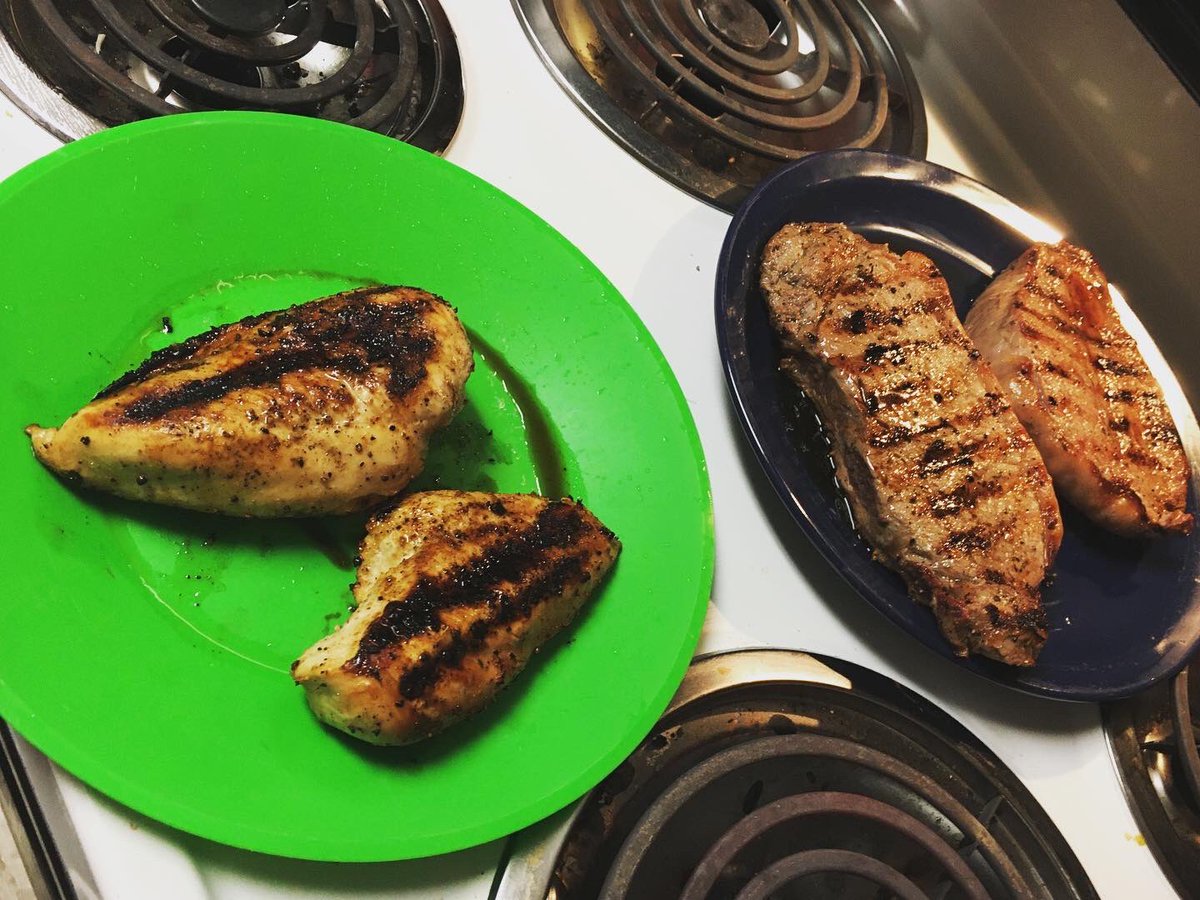 joeyirsik's tweet image. It’s never a bad night to cook on the grill. #Topeka #TopCity #TopCityBites