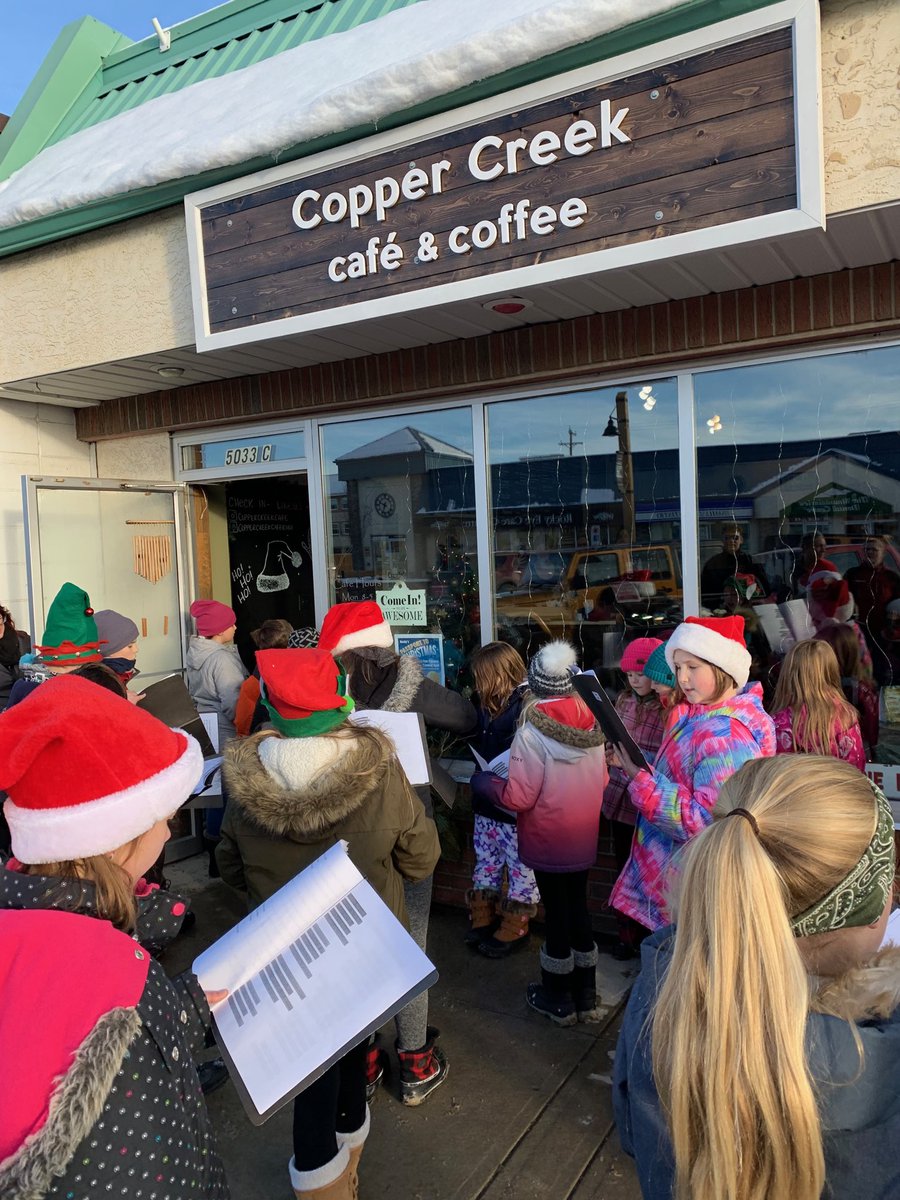 parsonscd's tweet photo. Lochearn choir went carolling downtown today. We enjoyed spreading some Christmas joy to those who were working and those who were shopping #lochearnrocks #wrsd #communityspirit https://t.co/4Pr1mDhMxE