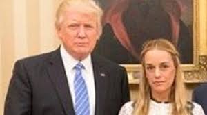 puchero344's tweet photo. YA ES OFICIAL !! SE APRUEBA EL JUICIO A DONALD TRUMP por 230 "SI" contra 197 "NO". Ahora pasaría al Senado que está compuesto por 51 republicanos, 47 demócratas y 2 independientes, Angus King y BERNIE SANDERS. Por mala suerte, DOS VOTOS REPUBLICANOS QUE CAMBIEN...Y ADIÓS ! https://t.co/vSWBs9SY1g