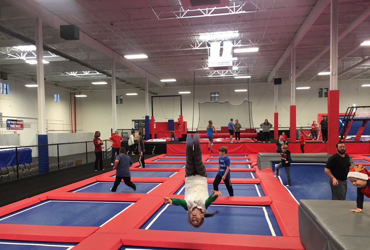 Laura Casey tweet media