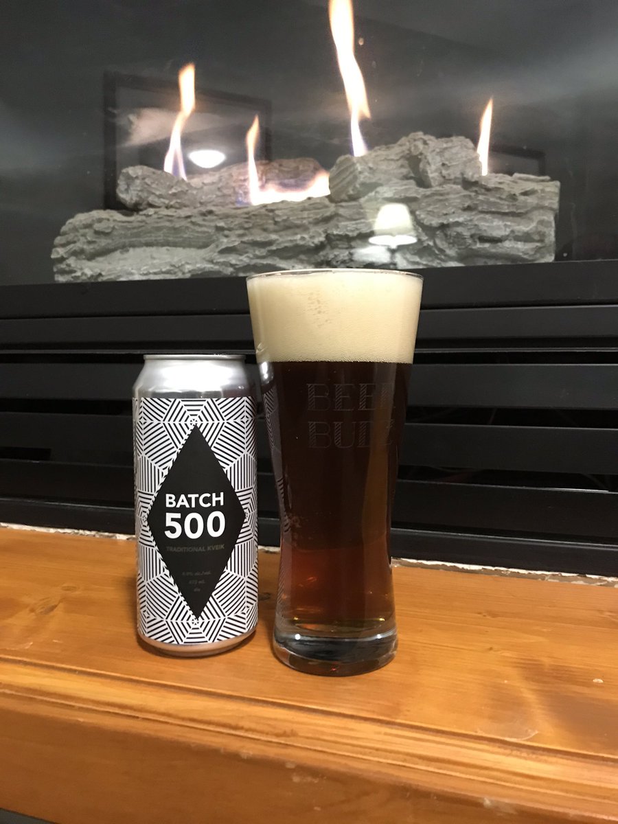 SSchell7's tweet photo. Day 17. #BeerBudz #CraftBeerAdventCalendar was my selection. From @blindmanbrewery #Batch500 #TraditionalKveik so good. π» @tattoobygravity, @roymoussa10, and @ryrbrown1! Thx to #TheGrowlerGuy for bringing this in. #Cheers #ILoveMyWife https://t.co/EfAwU8GKjs