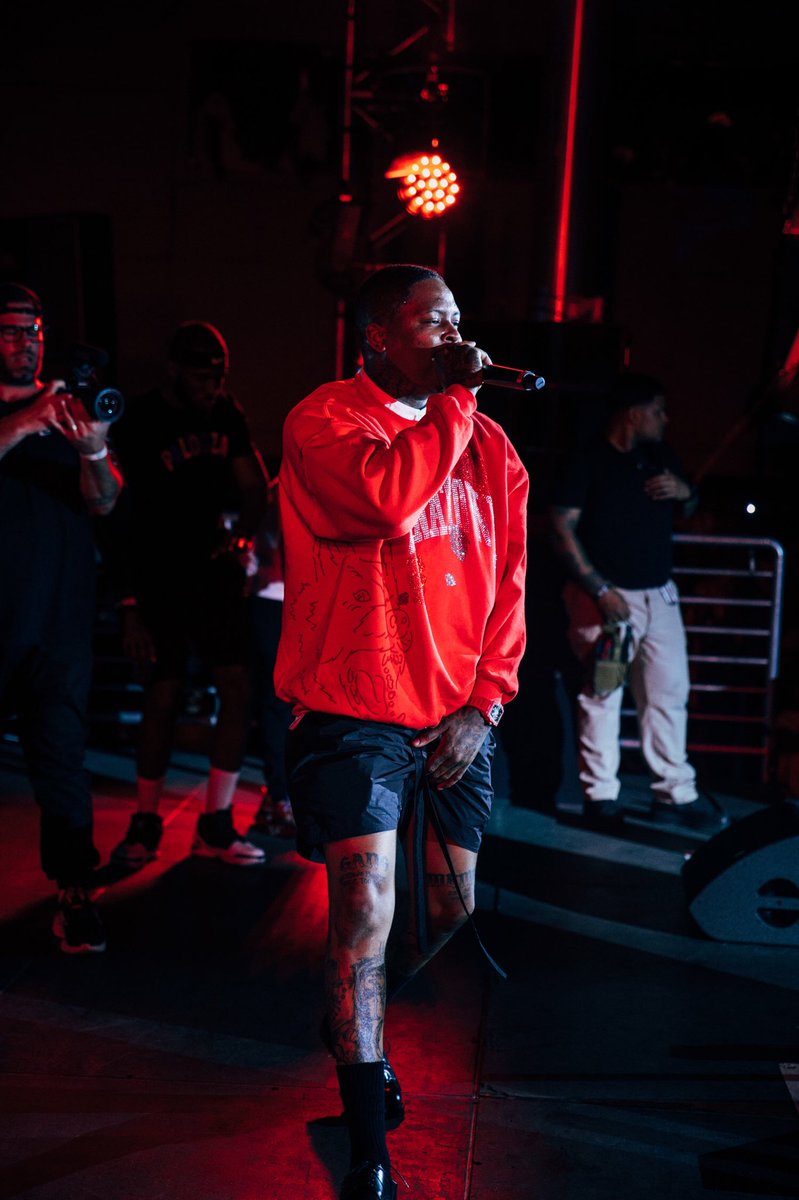 FDT 

Today, house representatives voted to approve the first article of impeachment against Trump 🇺🇸

(📸: <a href="/RAVIEB/">RAVEN B.</a> )