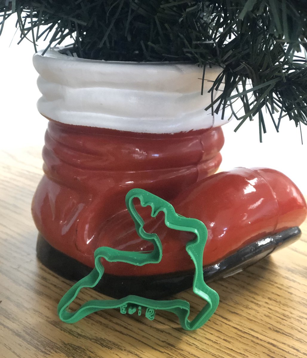 Christmas Cookie Cutters! 🎁 (Made with ❤️ by my 5th graders and a 3-D printer) @itrtmspoeges <a href="/GreenvilleES/">Greenville ES</a>