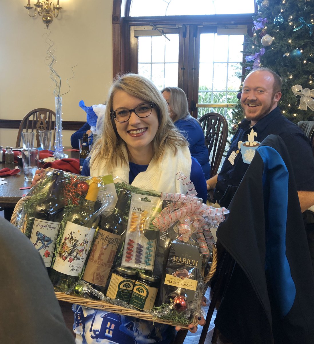 FranciscanHCC's tweet photo. We had a holly jolly good time today at our annual SKY Holiday Celebration! #TrilogyHolidayFun #TrilogyRocks #TeamFran #TrilogyLiving https://t.co/cnQSIFcPeo