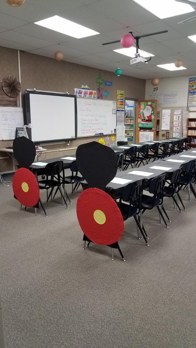EdisonBombers's tweet photo. All Aboard the Polar Express with 4Ri and 4Rh! #mac185 https://t.co/4Zmc9CBK6W