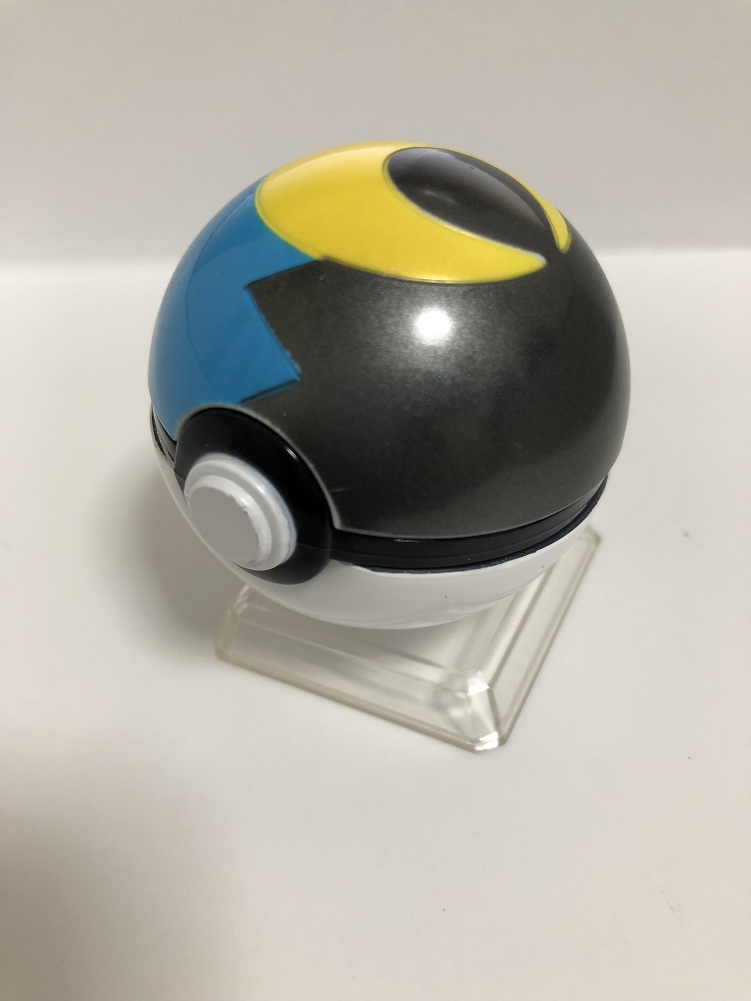 Hiro W ムーンボール は やけどなおしで 進化する ポケモンが 捕まえやすくなる アホみたいな ボールだ ボル やけどなおしで進化するポケモン いつになったら発見されるんだボル ボールガイチャレンジ T Co E2s3gdy7xi Twitter
