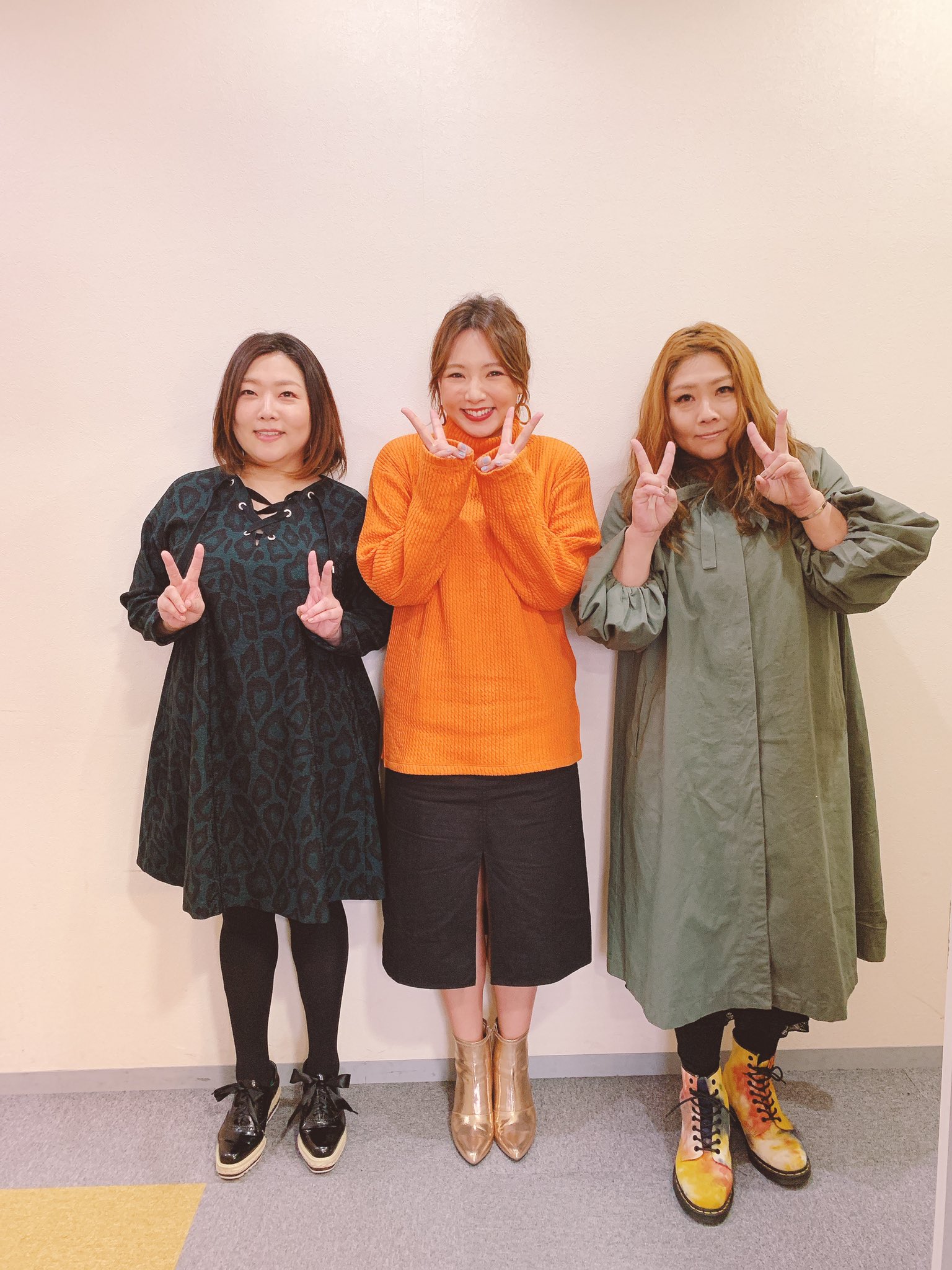 Kayo Noro 野呂佳代 昨日 関西テレビ やすとも 友近のキメツケ 収録にて 海原やすよともこ ともこさん やすよさんとお写真 ルンルンルン な佳代ちゃんです T Co F1uyqiynm3 Twitter Kayo Noro 野呂佳代 昨日 関西テレビ やすとも 友近のキメツケ 収録にて 海原やすよともこ ともこさん やすよさんとお写真 ルンルンルン な佳代ちゃんです T Co F1uyqiynm3 Twitter