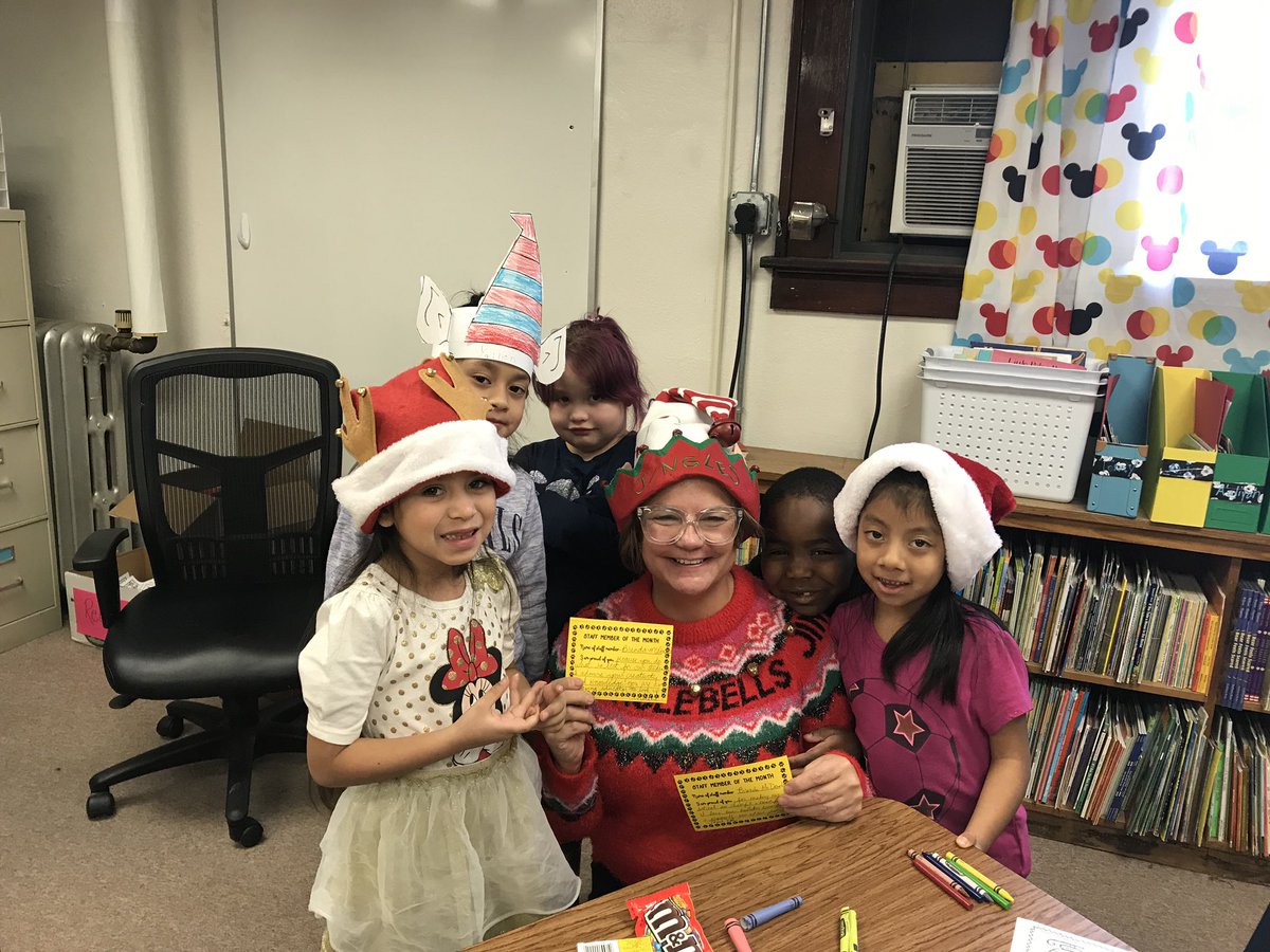 CamiBarker2's tweet photo. Our staff @HuntTigersES is PAWSOME #peerpraise #sccsd https://t.co/jFIu81gPVm