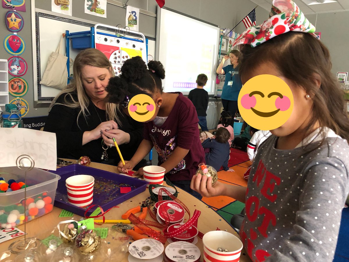 VealHeidi's tweet photo. Holliday Center extravaganza with @MrsTPKPeeps #lisdpk class at @ValleyRidgeES 
🎄Biggest Christmas Tree #STEM challenge
➡️Gingerbread Man story retelling #coding
❄️ Snowball counting #sensorybin 
🔴 Ornament making &amp; finemotor
w/ @MrsReaka #ecechat #ptek #earlyed #ece https://t.co/lp9ycx6nmc