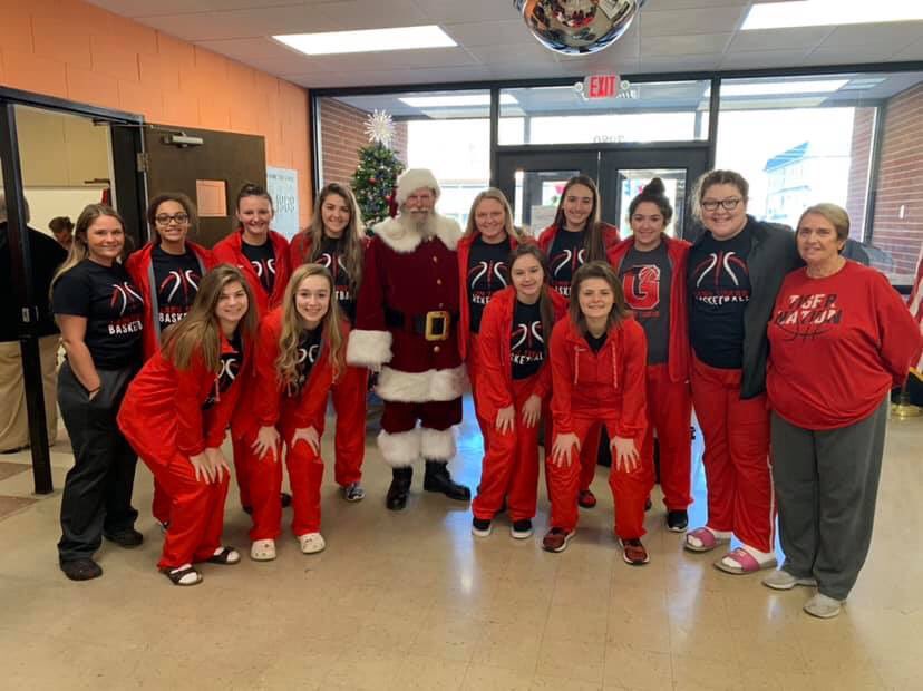 nb_block's tweet photo. Everyone come show your support tomorrow as the girls travel to Notre Dame in a big SOC I game🐯❤️ Jv will play 2 quarters and they will start at 6. Also make sure everyone wears RED!❤️ #GoTigers #family https://t.co/J2tQPYRLoG