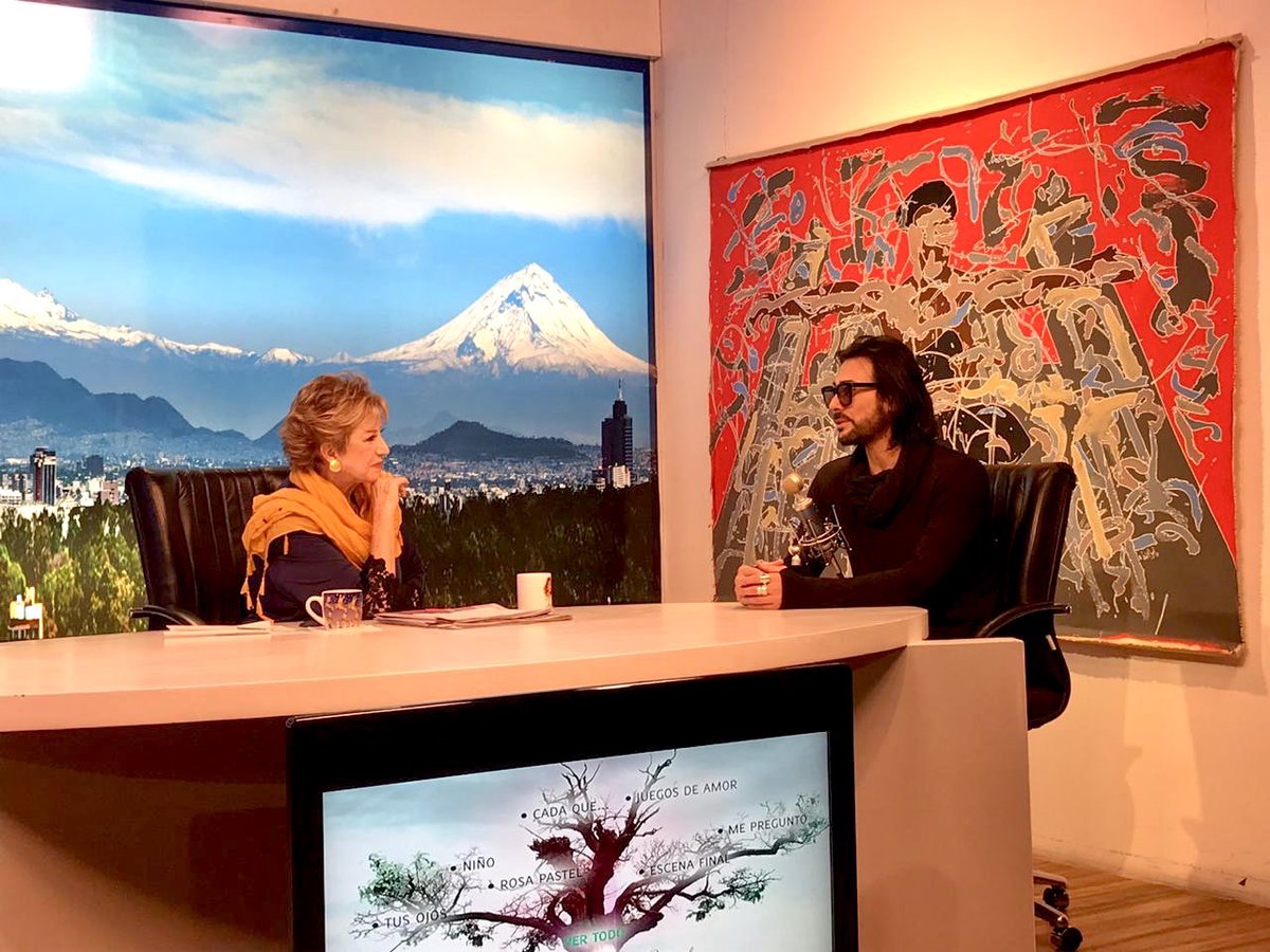 iambetocuevas's tweet photo. Conversando con @maxwoodside y @anamaalvarado de las fechas que tendremos este fin de semana y el 2020 con @jselmusical y del lanzamiento de mi disco #COLATERAL.
¡Gracias por el espacio! ¡Siempre es un gusto verlas! https://t.co/lxTEtdYe7Y