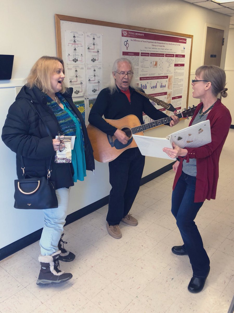 DrAveritt's tweet photo. Fun surprise of “caroling scientists” in the Graduate Research Building today! #ohholypipette #deckthelabs #frostytheneg80 #imdreamingofapaperacceptance #reviewer2gotranoverbyareindeer #alliwantforchristmasisdata https://t.co/kNu1CrCBL0
