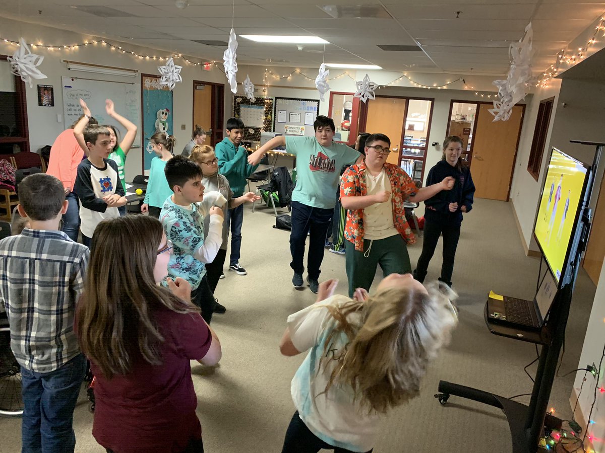 Sharing one more picture from our fun <a href="/GoNoodle/">GoNoodle - find us on BSKY!</a> dance party today!!#MMSbuddies #marlowe158