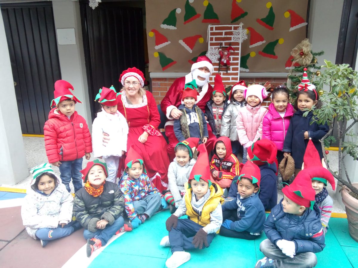 MissUrLancaster's tweet photo. Gracias por todo su apoyo durante estos meses. Ha sido una aventura increíble conocer a estos pequeñines 💛
Feliz Navidad y Feliz año nuevo. Disfruten mucho con su familia.
Les mando un abrazo. https://t.co/OdzSAgSwKI