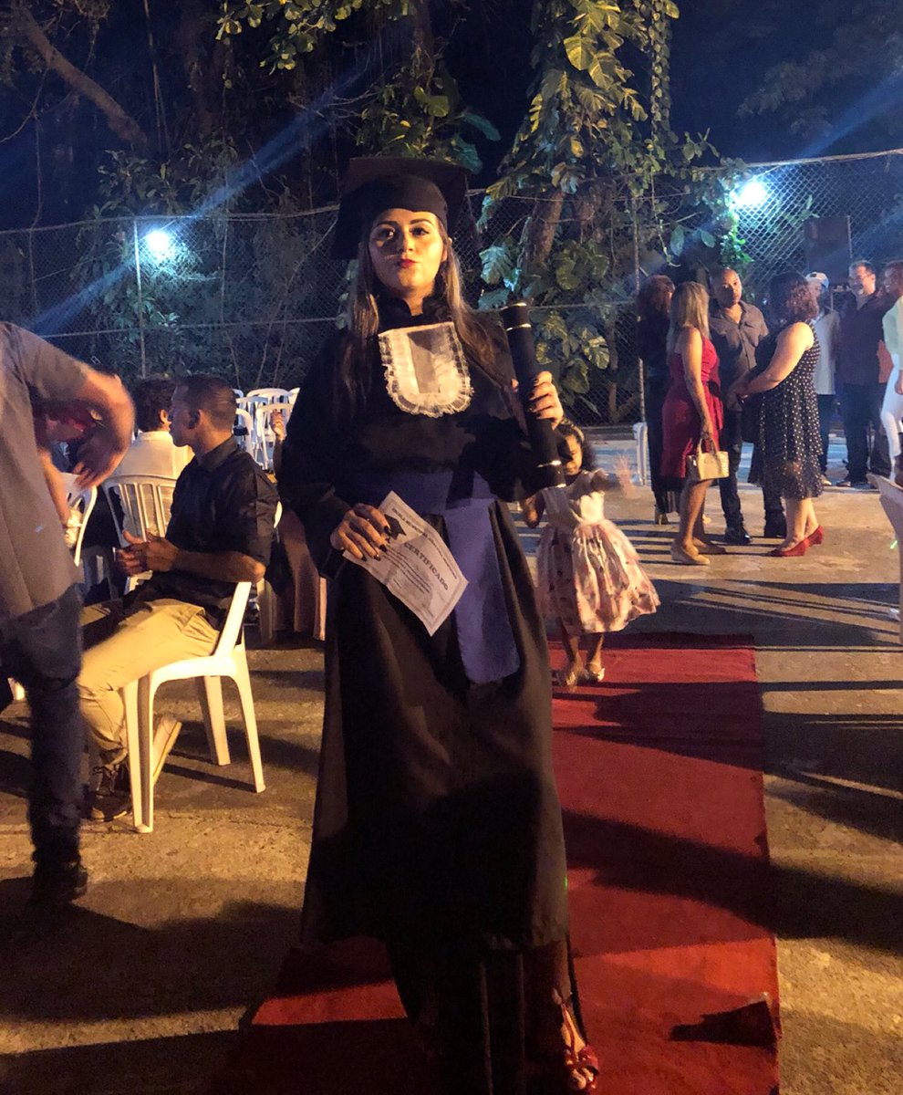 cielly40906440's tweet photo. Eu quero eu posso eu consigo..
#Formada2019 👩🏼🎓🙏🎓 https://t.co/djzN5DcU5A