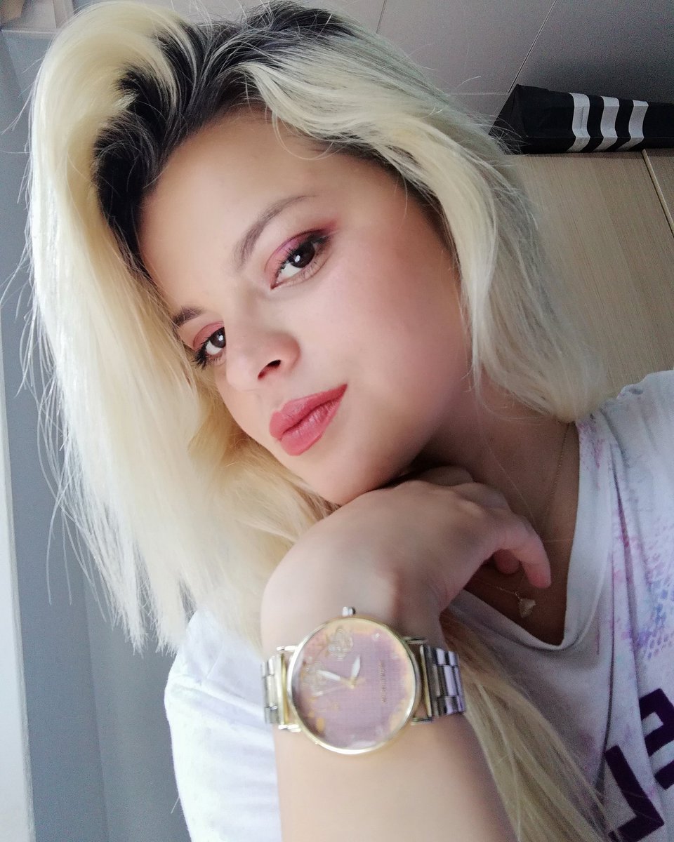LaCCastellanos's tweet photo. "No son flores, cortejo con ritmos, elevación beats y vino" -- #Aerophon •
•
•
#photppftheday #life #Hermosa #hermosa😍 #hermosamujer
#bellezalatina #photooftheday #linda #superlinda #me #bogota #peguelo #love #outfit #outfitoftheday #fashion #style #outfitstyle #Suba https://t.co/ejKuUdziVb