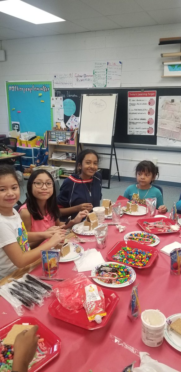 Miss Veenstra tweet media