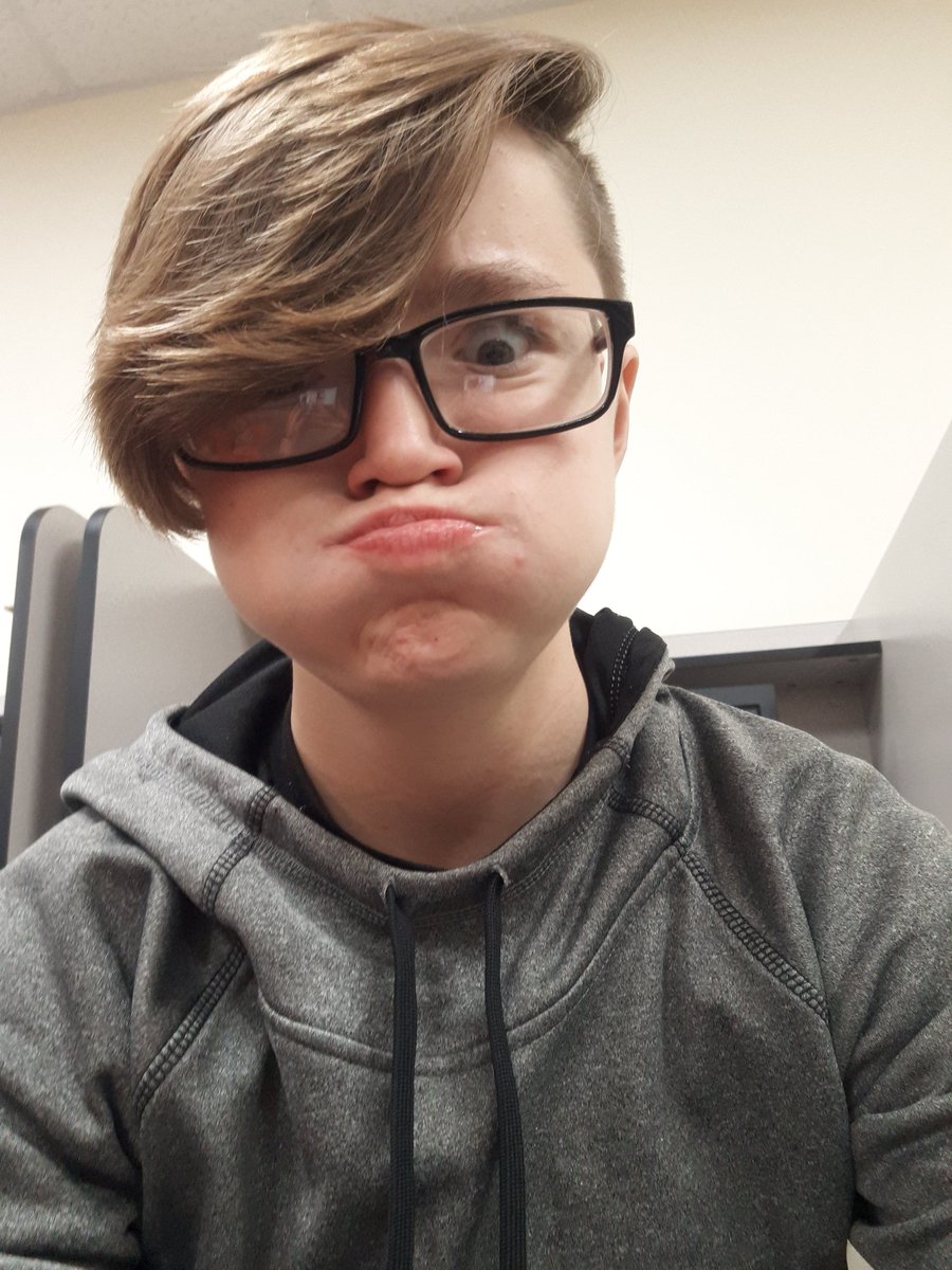 KeislerVicky's tweet photo. And then then your phone gets hi-jacked. https://t.co/udraU7rQE0
