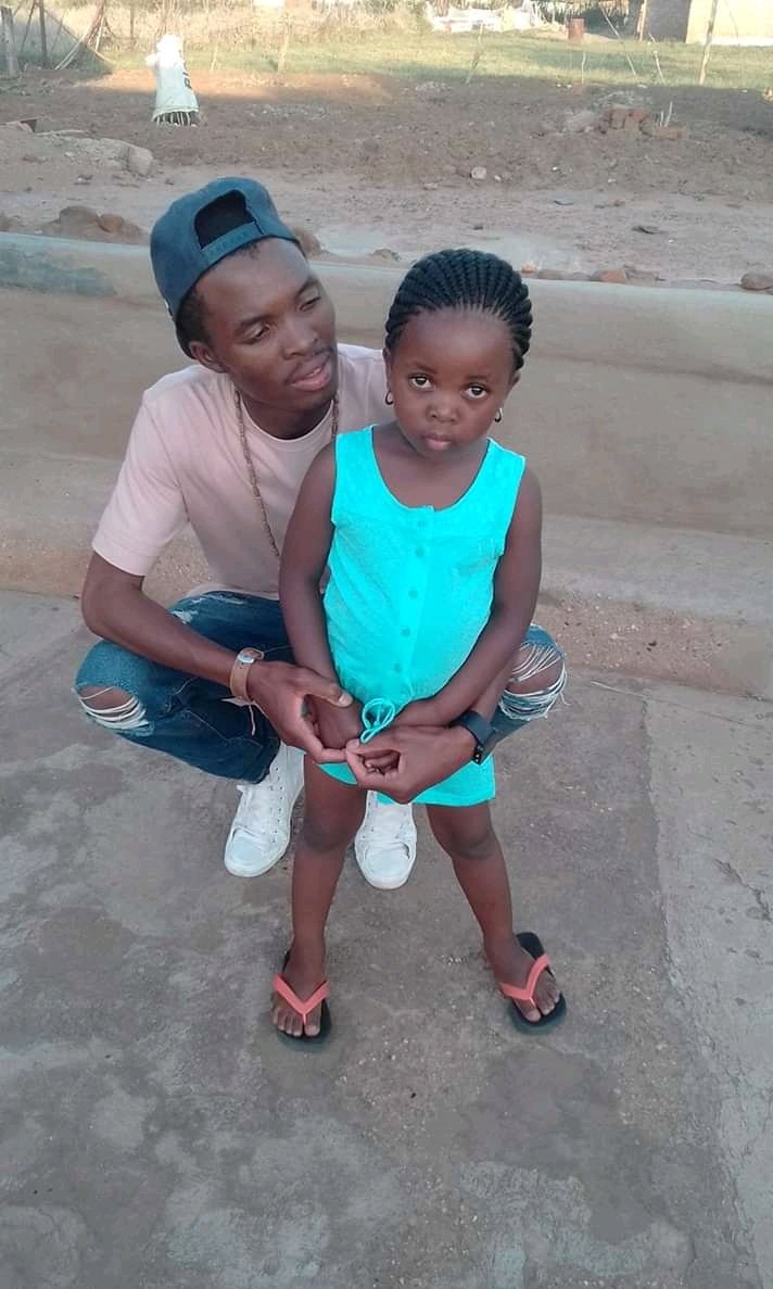 BRIAN31028352's tweet photo. @Djbrianrikhotso@ConnyMikateko @phaphamamlfm ahe vahaxi nikombela minavelela Nwananga wa matevula ya Mina yaya Matimu MALULEKE siku ra yena ro velekewa u end 7yrs today Happy birthda to gal u naveleliwa  hi papa kona #BRIAN'K MALULEKE waka HASANI ka MBHALATI marha niri a Tembisa https://t.co/X2RSuUxPnI