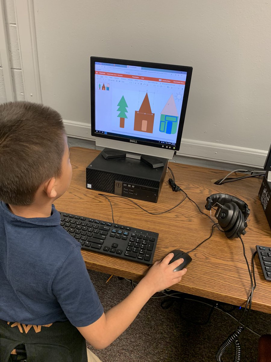 cbrown525's tweet photo. Today we got to hang out with @MrsLogan_1 as she taught my kiddos about mouse skills using PowerPoint. These @MilfordMariners are AMAZING! https://t.co/GBPPWPughW