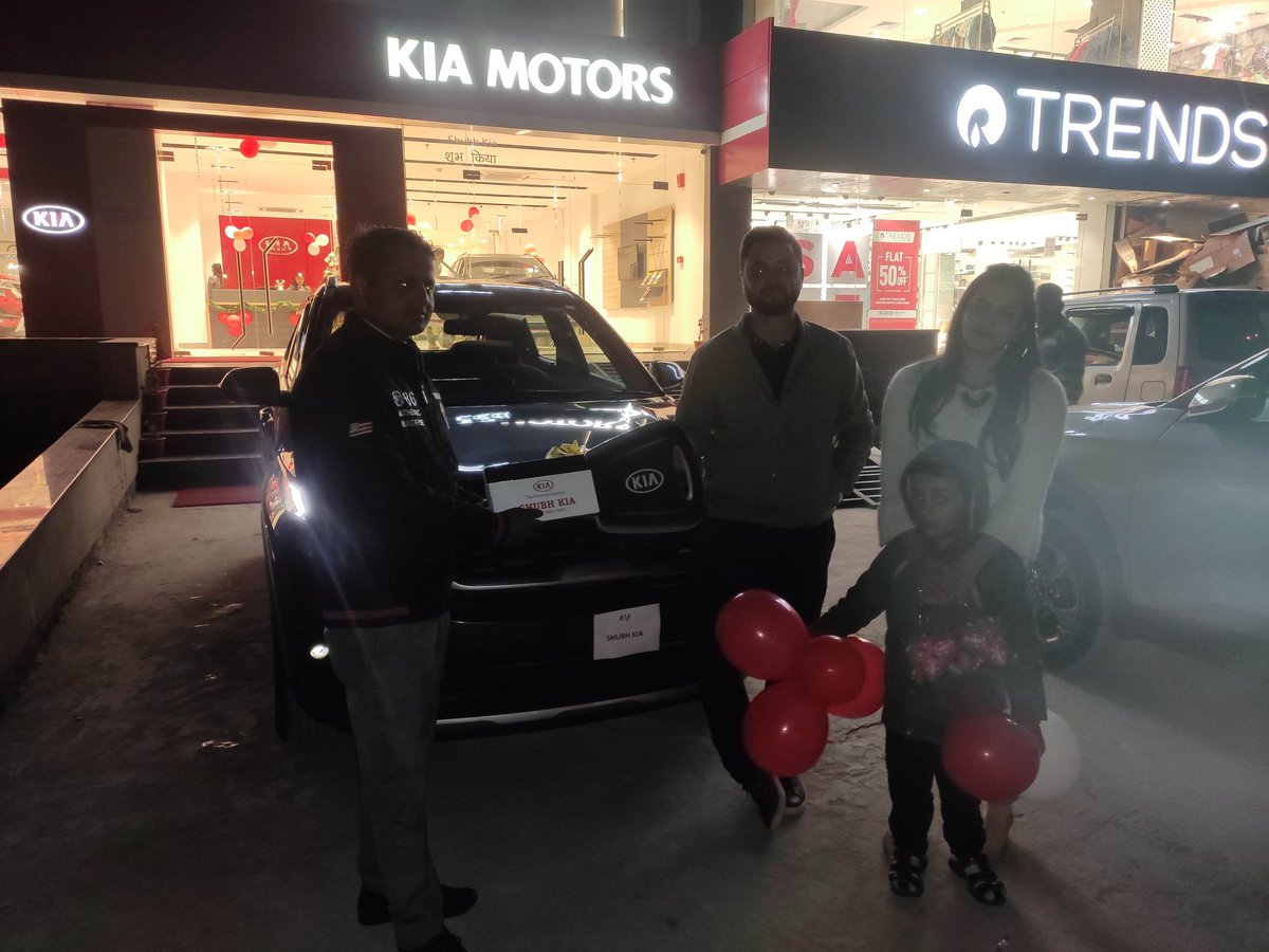 saurabh_mach's tweet image. #Kia @KiaMotorsIN @EconomicTimes @htTweets @TimesNow @AmarUjalaNews @TIME #kookhyun
Kia treatment to there customers, check the formalities and the quality of accessories
