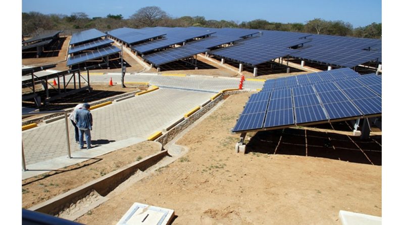 BuhoSandinista's tweet photo. #Nicaragua🇳🇮||🌐En desarrollo
Para el 2020 El G.R.U.N. desarrolla 3 proyectos en Energias renovables, 3 Plantas Solares Fotovoltaicas de aprox. 100Mw C/U. En 2 etapas
Inversión: $100 M x Proy.
Capital: Mixto (🇺🇸🇰🇭🇰🇷🇹🇼🇨🇦🇸🇦)
🌐Generación de empleo
🌐Energía limpia
🌐Desarrollo Nac. https://t.co/tSFvF0QH3S