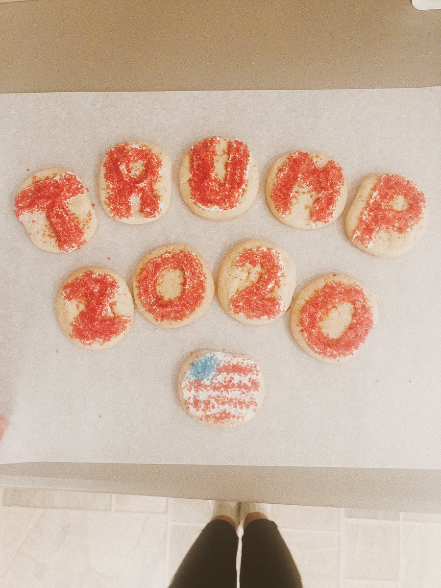 LexiiLach's tweet photo. What we do on impeachment night..... 
#makecookiesgreatagain 
#TrumpImpeachment #TRUMP2020Landside #trump2020 #trump @realDonaldTrump @DonaldJTrumpJr 
@elleson_shawna https://t.co/Ie7rqplALP