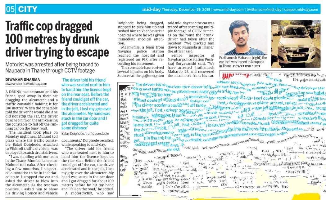 DiwakarSharmaa's tweet photo. #Drama in the night: A drunk bizman, his friend sped away in their car #DRAGGING the #alcometer n a #traffic cop holding it for 100 mtrs. The traffic cop told the driver he would #die if he did not stop the car but the drunk driver punched him and he fall off the running car https://t.co/glq6cRD73b
