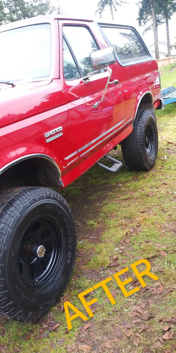TheCleanCarMan's tweet image. #Mobiledetailing 
1991 Ford Bronco Silver Edition.
Today we #wash the  #exterior &amp;amp; tomorrow #paint #wax
#enginedetail #fordtrophy #bronco #broncosilveranniversary #silveranniversary #FordNation #Detailed #perfection #rareEdition #red #wax #cleaningservice #Olympia #WA #Specialist